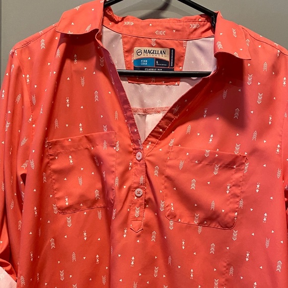 Magellan Women’s Coral Fish Gear Button-Up Shirt | Size Large | Moisture Wicking - Picture 3 of 11
